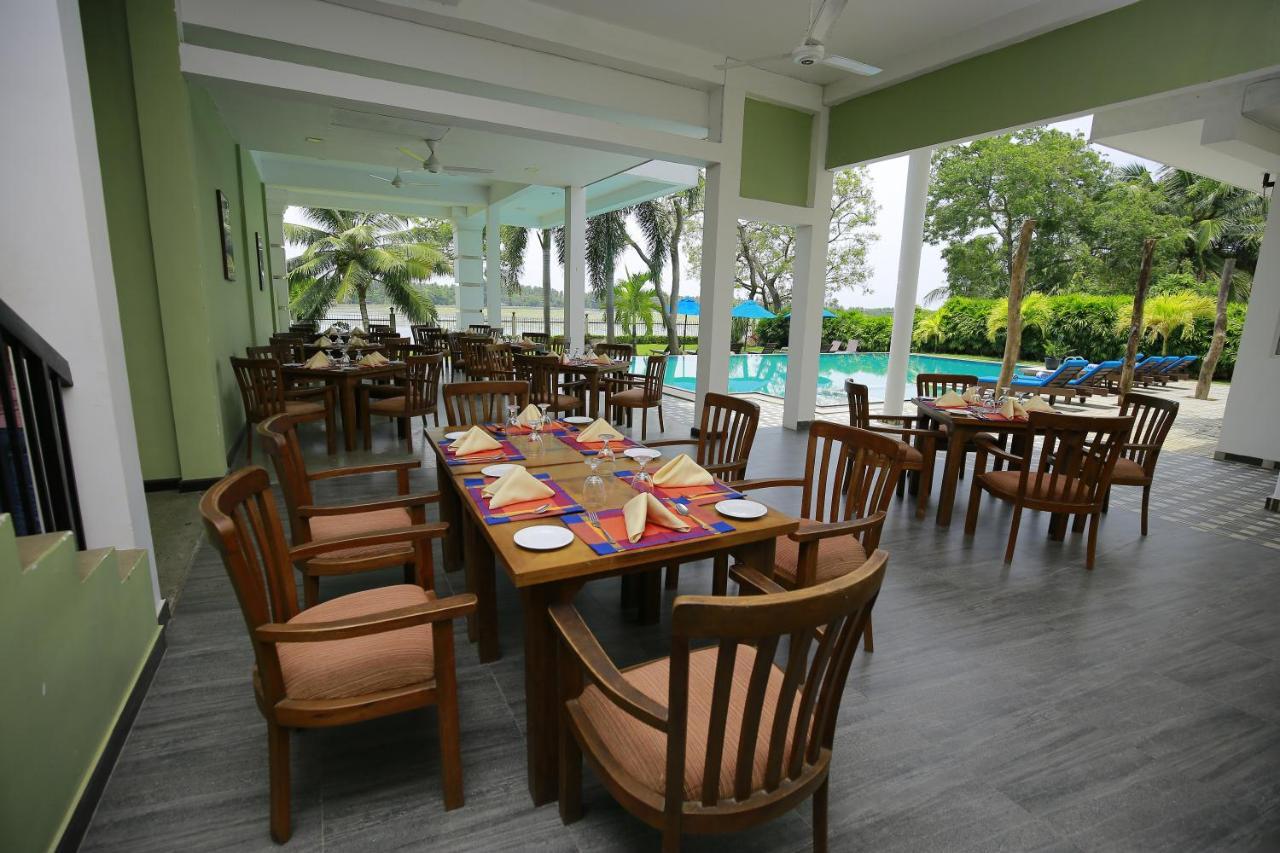 Diya Dahara Lake Resort Yala Exterior photo