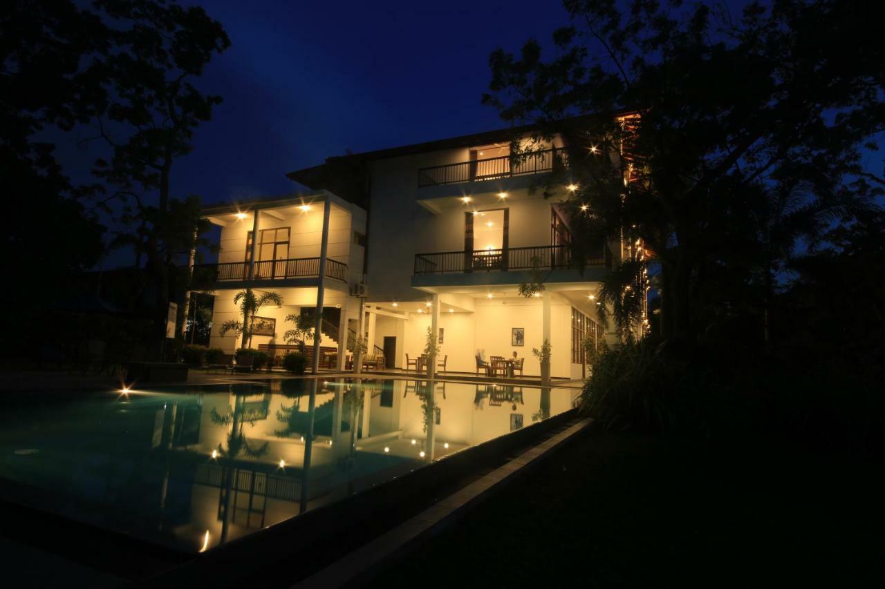Diya Dahara Lake Resort Yala Exterior photo